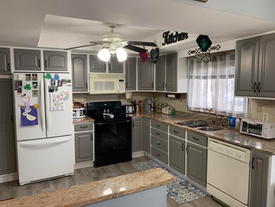 1 Garber St, Old Forge, PA 18518 - photo 2