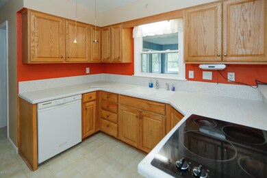 3414 Croyden Ave-107