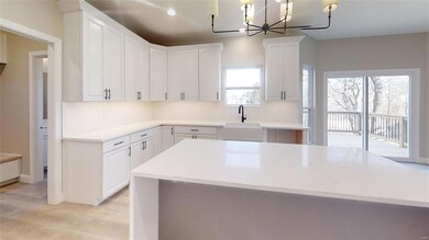 112 Blackwolf Run Ct, Caseyville, IL 62232 - photo 5