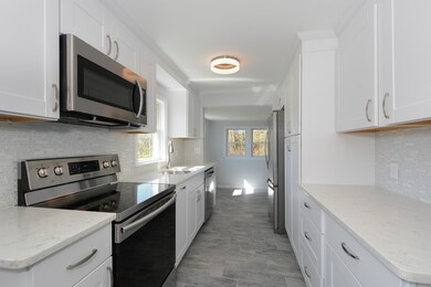 317 Hudson St, Northborough, MA 01532 - photo 4