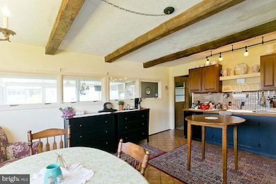 1236 Timber Ridge Rd, Berkeley Springs, WV 25411 - photo 5