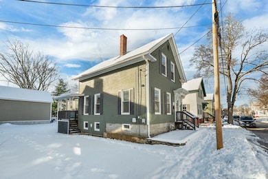 24 Pierce St, Concord, NH 03301 - photo 2
