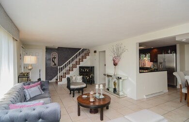 21 Saugus Ave unit 2, Saugus, MA 01906 - photo 4