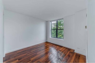 unlisted-address, Evanston, IL 60201 - photo 5