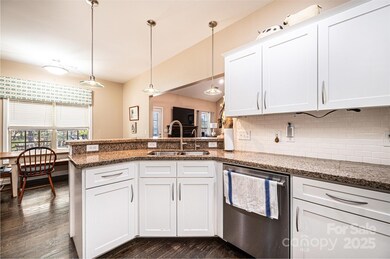 5812 Kaylee Ann Dr, Sawmills, NC 28630 - photo 7