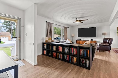 1013 Sippel Dr, Chesapeake, VA 23320 - photo 4