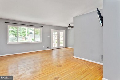 6902 Fitzpatrick Dr, Laurel, MD 20707 - photo 7