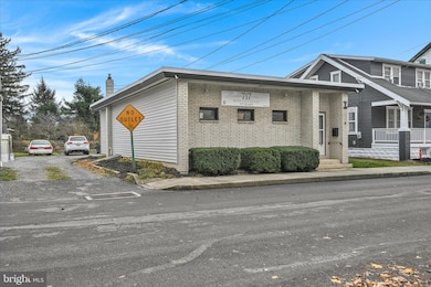 120 W Water St, Middletown, PA 17057 - photo 5