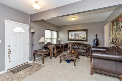 2553 Twinleaf Dr, Plainfield, IN 46168 - photo 3