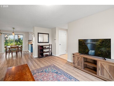 2511 SW 23rd Cir, Troutdale, OR 97060 - photo 5