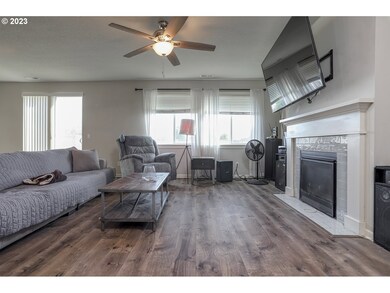 3461 Chestnut St, Forest Grove, OR 97116 - photo 5