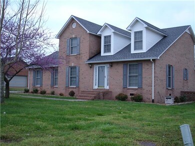 307 Green Hills Dr, Shelbyville, TN 37160 - photo 3