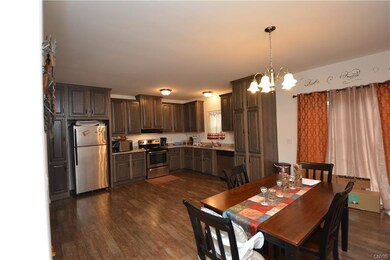 Kitchen/Dining combo
