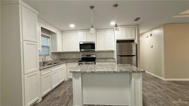 2010 Summerland Ln unit 4, Edinburg, TX 78541 - photo 4