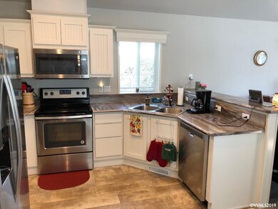 450 SE Lacreole Dr unit 122, Dallas, OR 97338 - photo 5