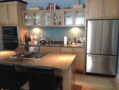 Gourmet kitchen with appliances & island
