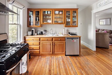 6 Hollis Park, Cambridge, MA 02140 - photo 4