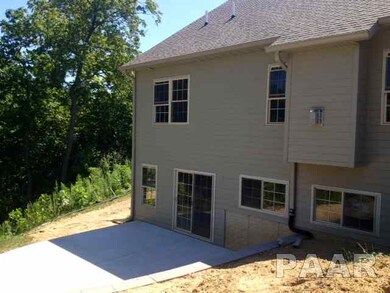 4607 N Wingover Ct, Peoria, IL 61615 - photo 2