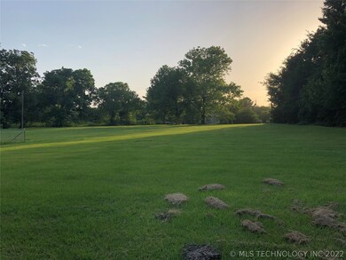 109 Third St, Hendrix, OK 74741 - photo 3