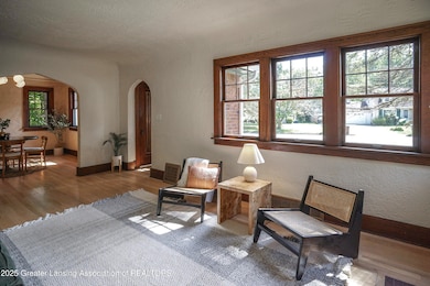 2220 Delta River Dr, Lansing, MI 48906 - photo 7