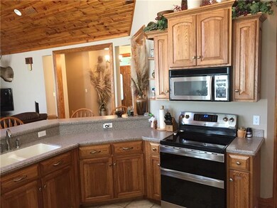 AMISH MADE HICKORY WOOD CABINETS!  NEW DBL OVEN RA