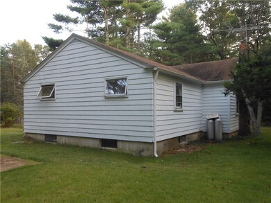 EXTERIOR REAR