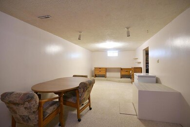 4812 N Sturdevant St, Davenport, IA 52806 - photo 6