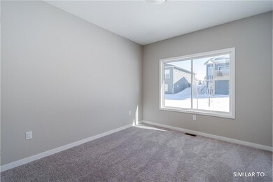 9865 Thorton Dr, Johnston, IA 50131 - photo 5