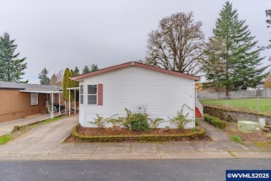 2000 Robins Ln SE, Salem, OR 97306 - photo 3