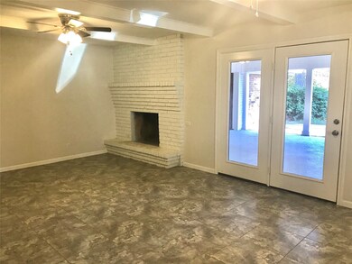 2708 Encino Ave, Bay City, TX 77414 - photo 2