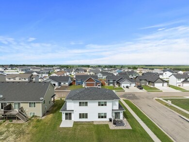 131 Mulberry Loop, Minot, ND 58703 - photo 7