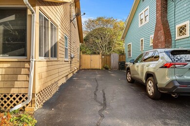27 Lafayette St, Newburyport, MA 01950 - photo 5