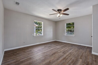 612 Woodard Ave, Cleburne, TX 76033 - photo 5