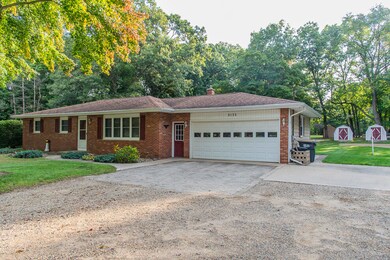 9135 Oakland Dr, Portage, MI 49024 - photo 2