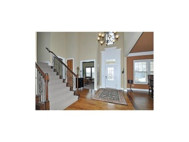 Beautiful 2 sty entry