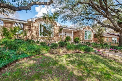 1635 Trailridge Dr, Dallas, TX 75224 - photo 2