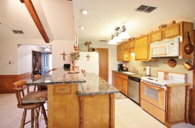 2202 Anacua Cir, Edinburg, TX 78539 - photo 3