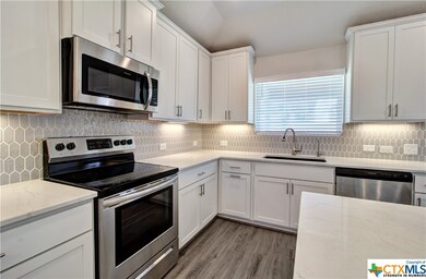 890 Casetta Trail, New Braunfels, TX 78130 - photo 2