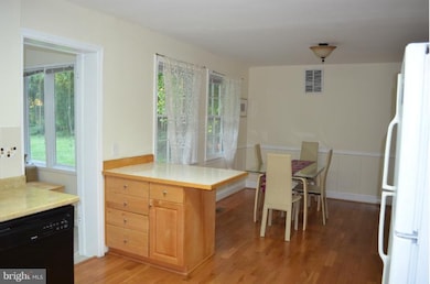 5421 Hillery Way, Rockville, MD 20852 - photo 5