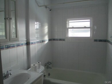 722 E Barner St, Allentown, PA 18103 - photo 7