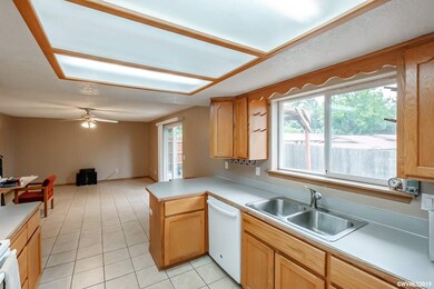 1445 Morningside Ct SE, Salem, OR 97302 - photo 7