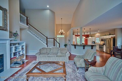 660 Pinecrest Dr, Pocono Pines, PA 18350 - photo 4