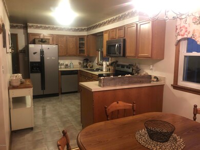 14 S Laurel Ln, Lock Haven, PA 17745 - photo 7