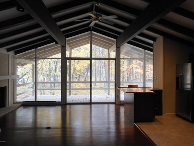 109 Hillcrest Dr, Hawley, PA 18428 - photo 5