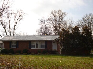 108 Lee Ln, Shelbyville, TN 37160 - photo 2