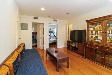 102-23 43rd Ave unit 2B, Flushing, NY 11368 - photo 3