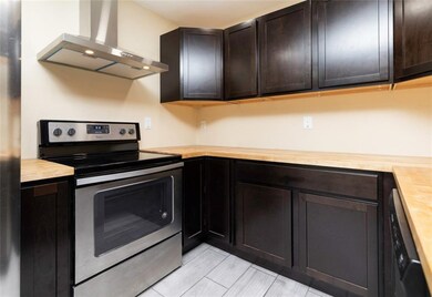 2635 Maple St, Des Moines, IA 50317 - photo 7