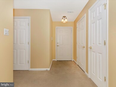2502 Shelley Cir unit 2D, Frederick, MD 21702 - photo 3