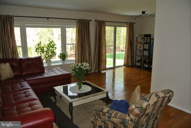 6832 Nashville Rd, Lanham, MD 20706 - photo 4