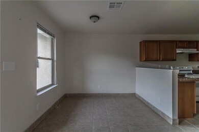 3328 Lincoln Ave unit B, El Paso, TX 79930 - photo 5